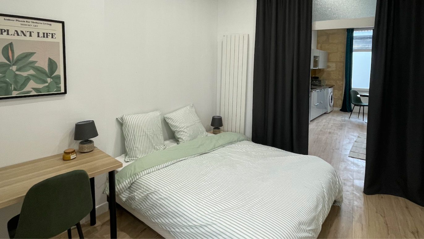 APPARTEMENT - 250m² - BORDEAUX